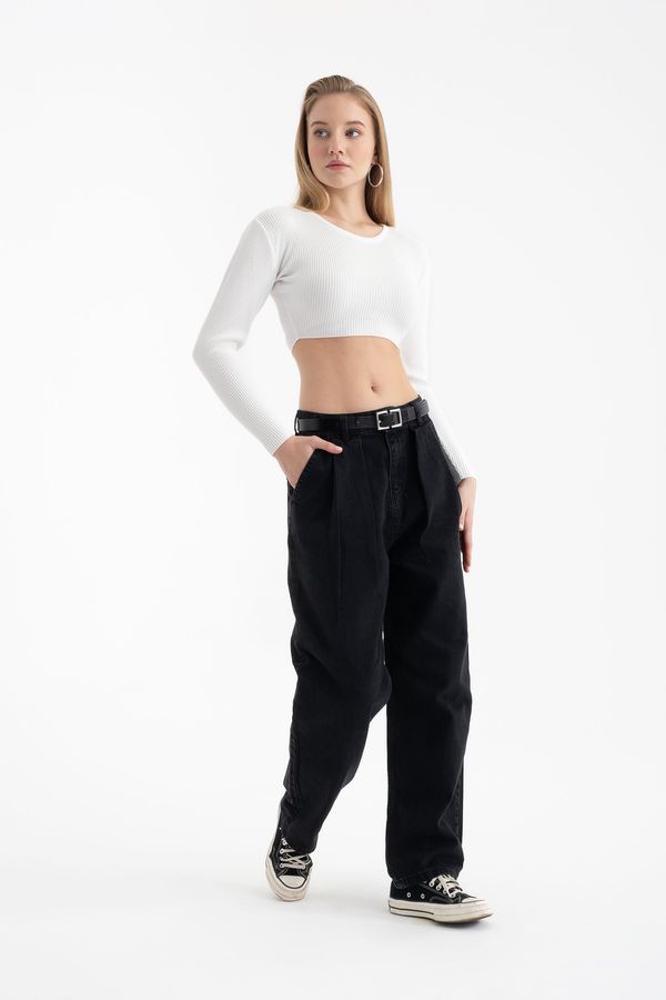 Round Neck Knitted Ribbed Long Sleeve Crop Top 4