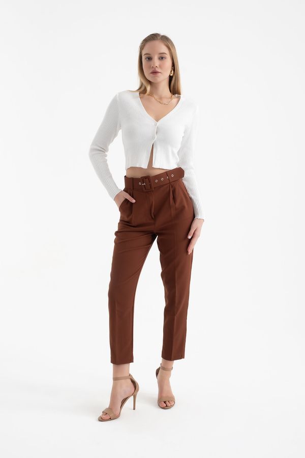 Solid V Neck Cropped Cardigan 2