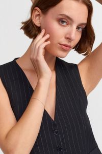black-image-3
