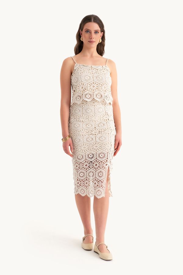 Crochet Spaghetti Strap Lace Crop top 3