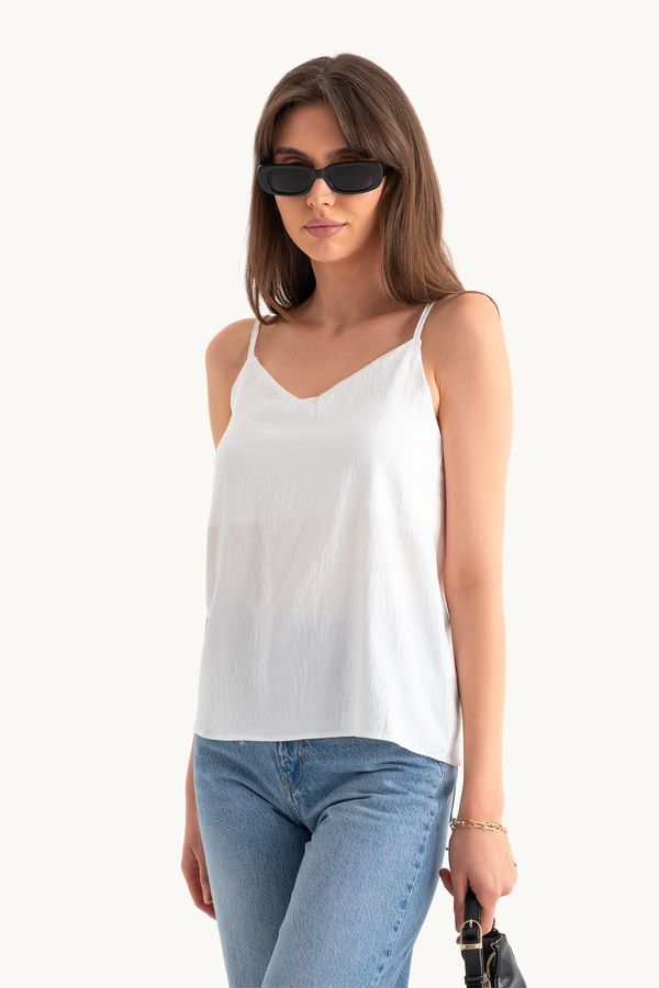 V Neck Spaghetti Strap Sleeveless Blouse 3