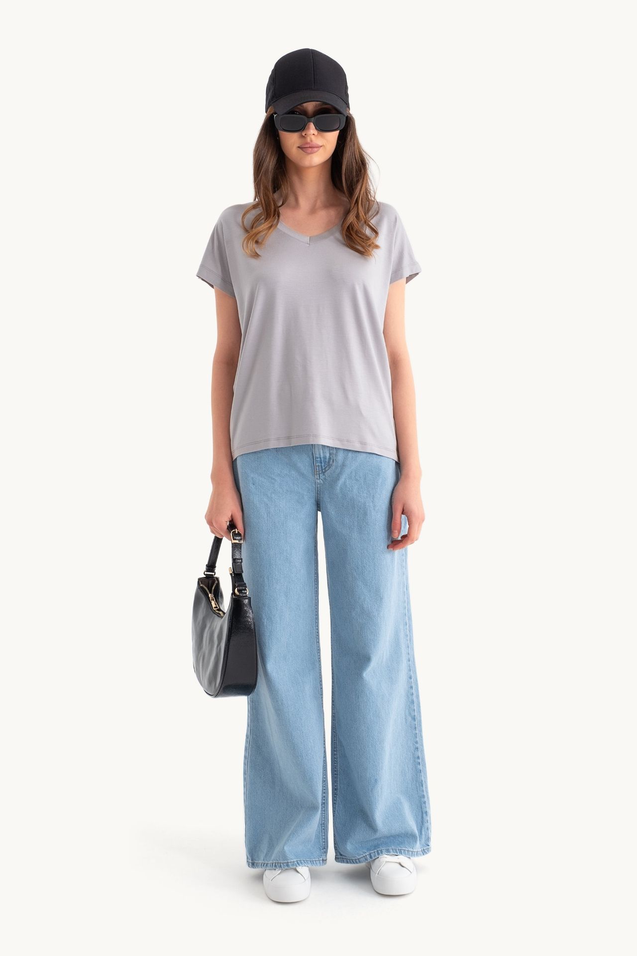 Scoop Neck Relaxed T-shirt