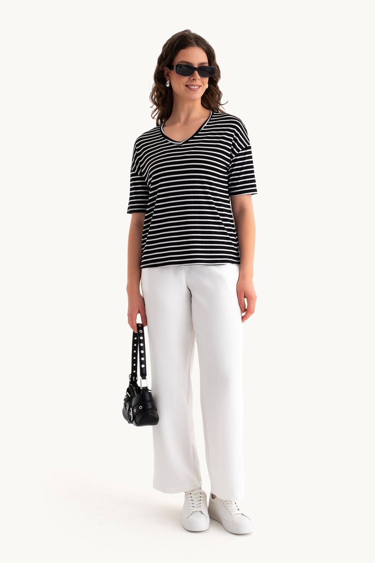 Striped Scoop Neck Relaxed T-shirt