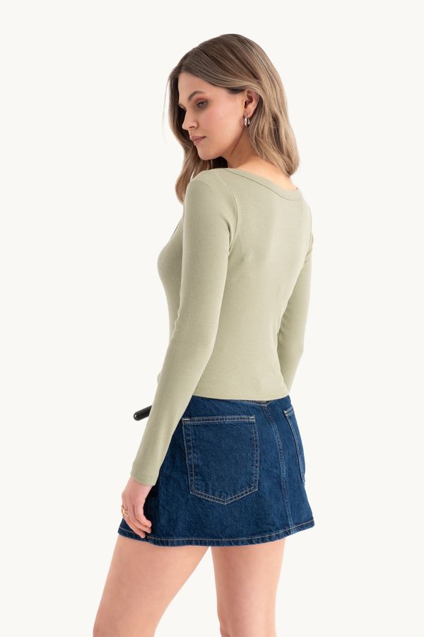 Long Sleeve Basic Cotton Croptop 4