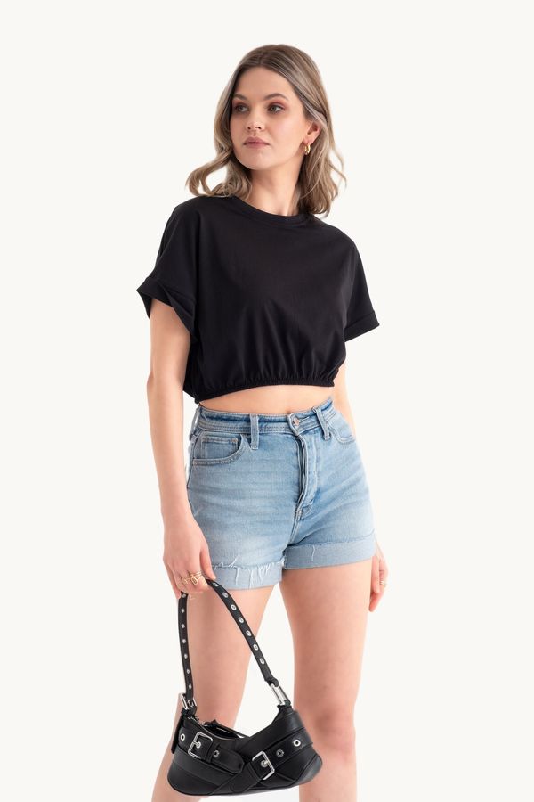 Round Neck Basic T-shirt 1