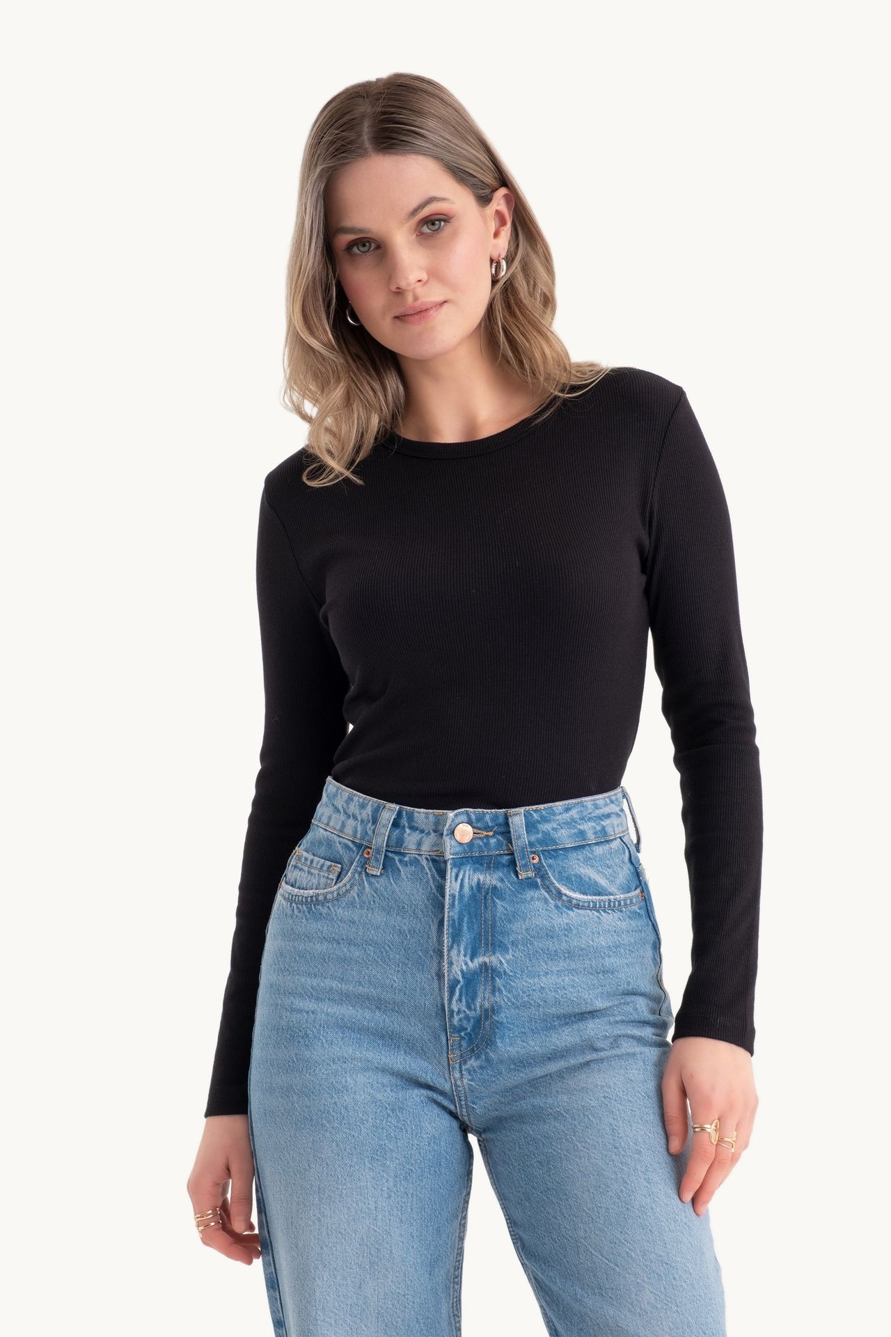 Crew Neck Basic Top
