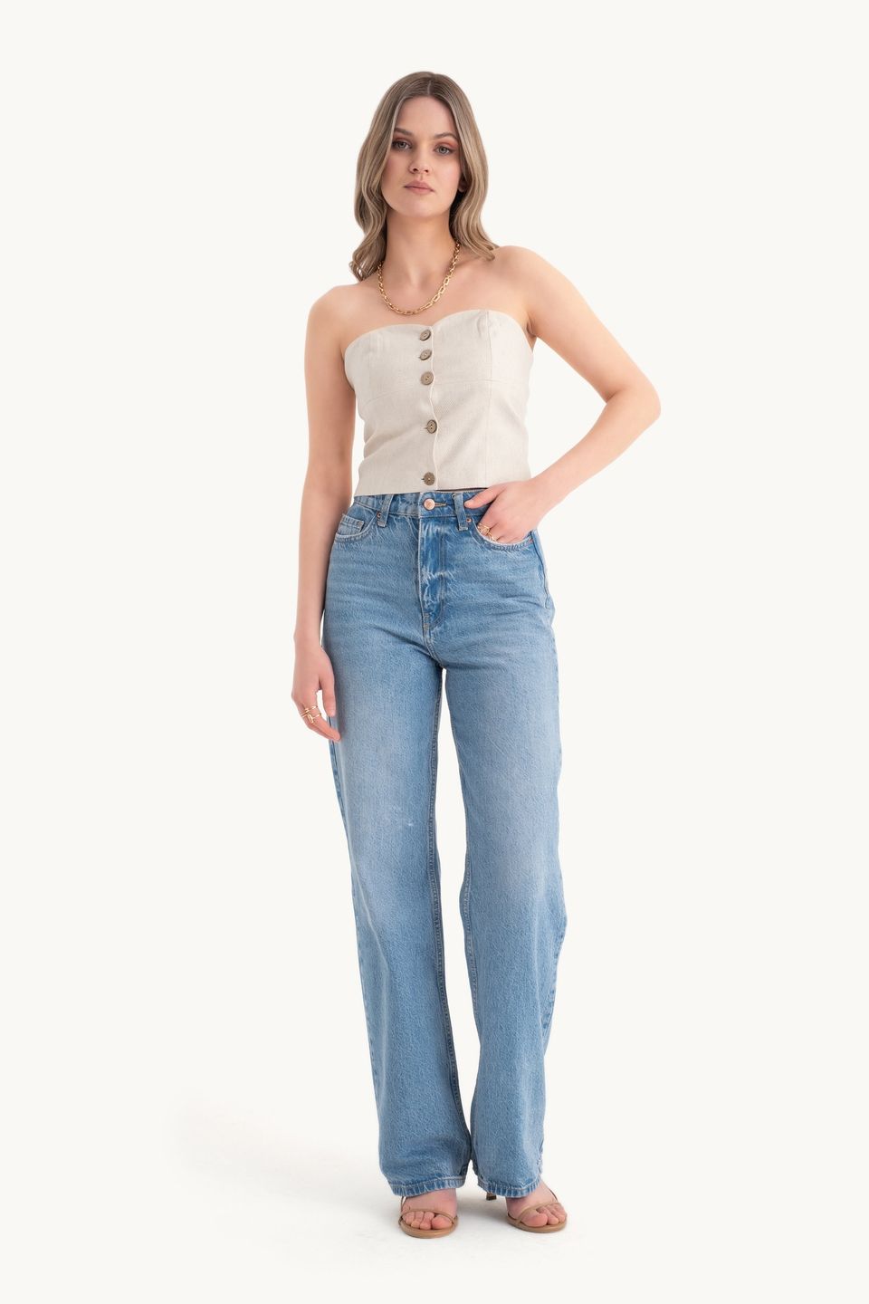 Sweetheart Neck Buttoned Bandeau Crop top