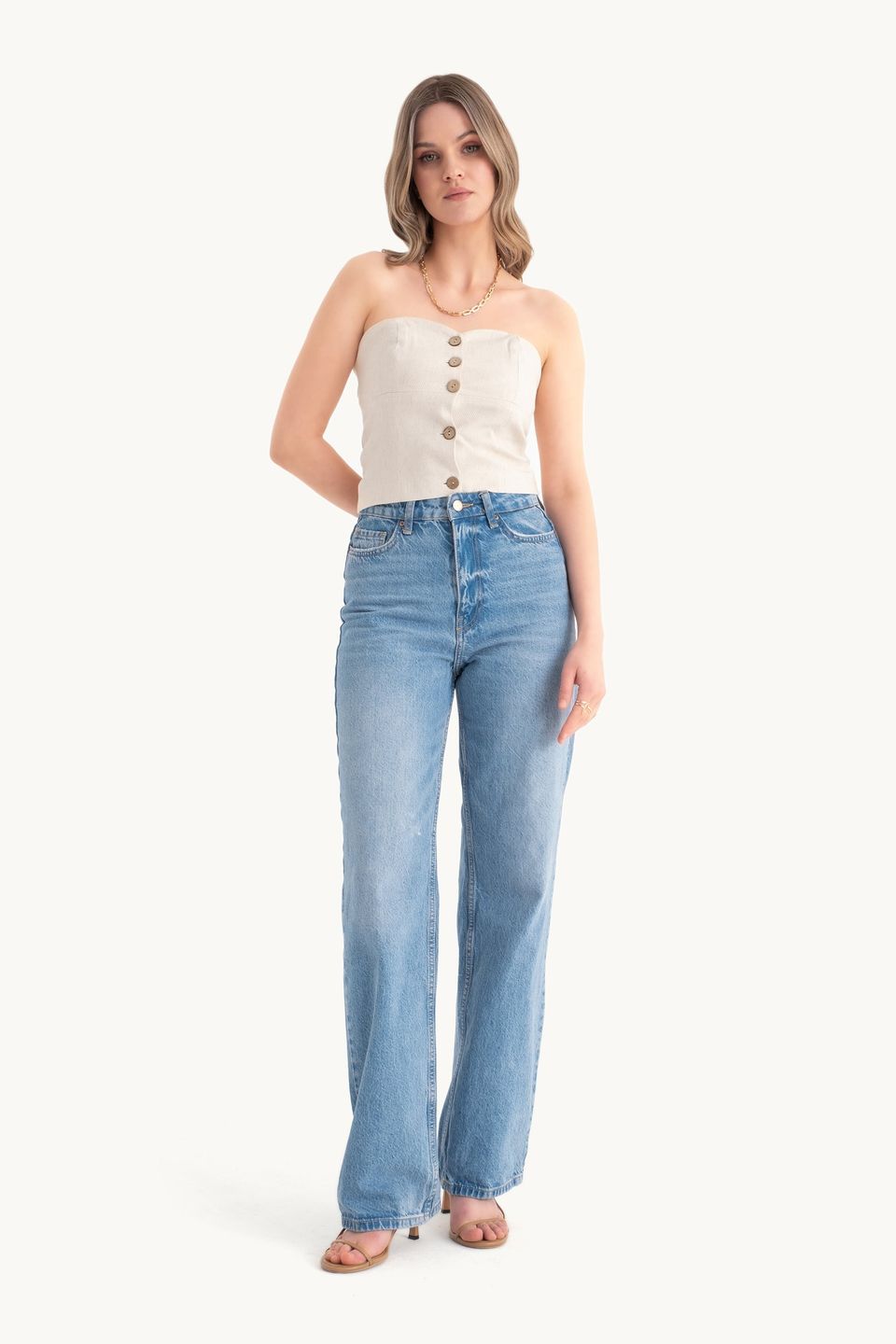 Sweetheart Neck Buttoned Bandeau Crop top