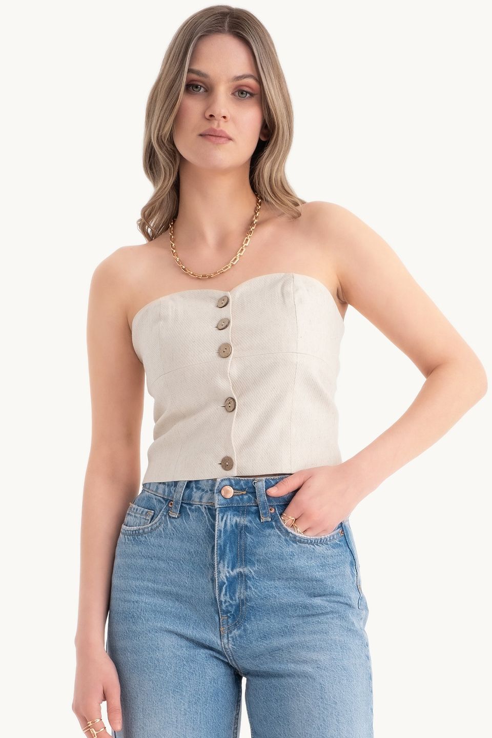 Sweetheart Neck Buttoned Bandeau Crop top