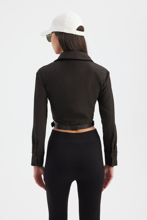 High Neck Pocket Cropped Shirt with a Belt Detail 4