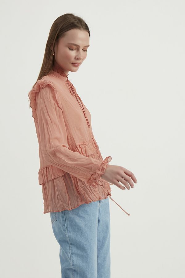 Solid Chiffon Choker Tie Blouse 4