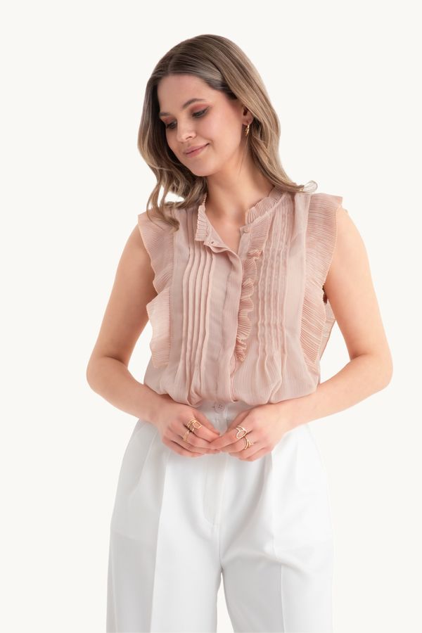 Round Neck Ruffle Textured Sleeveless Vintage Blouse with Button 1