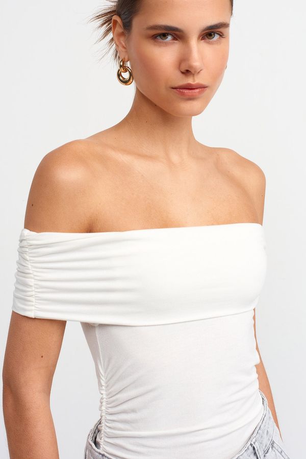 Off Shoulder Ruched Bodycon Top 3
