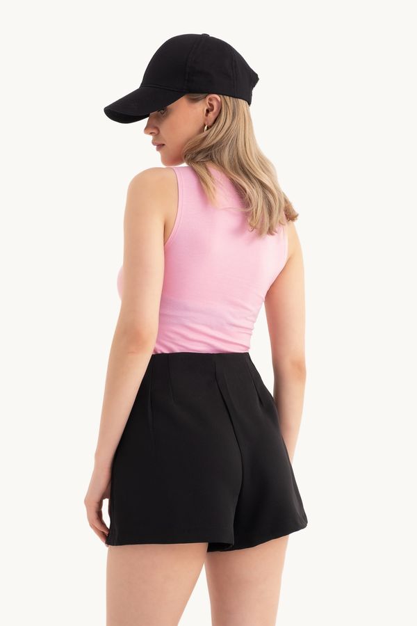 Halter Neck Cut Out Cropped Tank Top 3