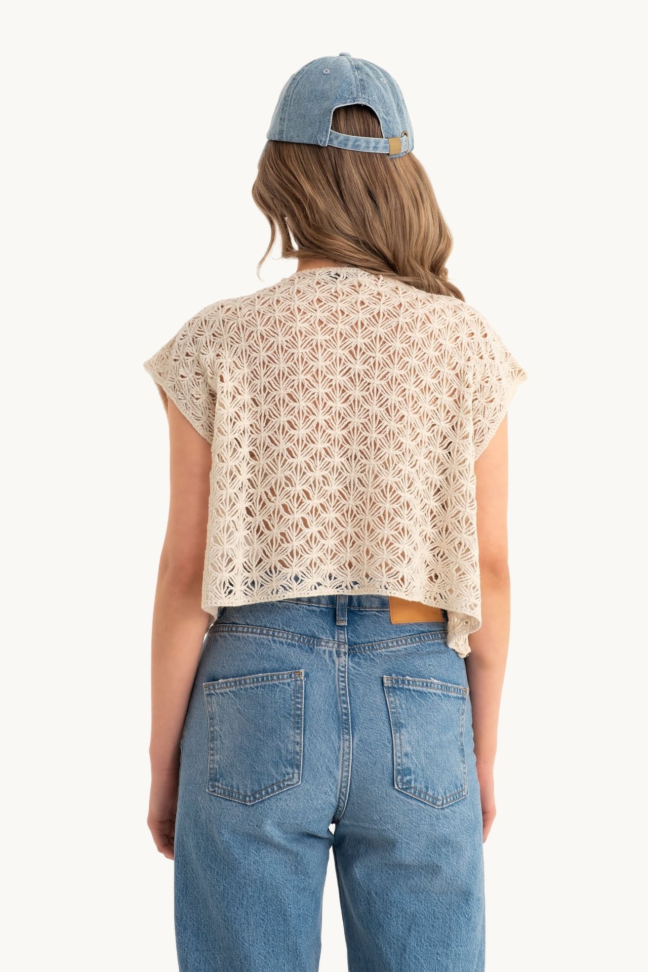 Flowers Embroidered Round Neck Knitted Loose Top