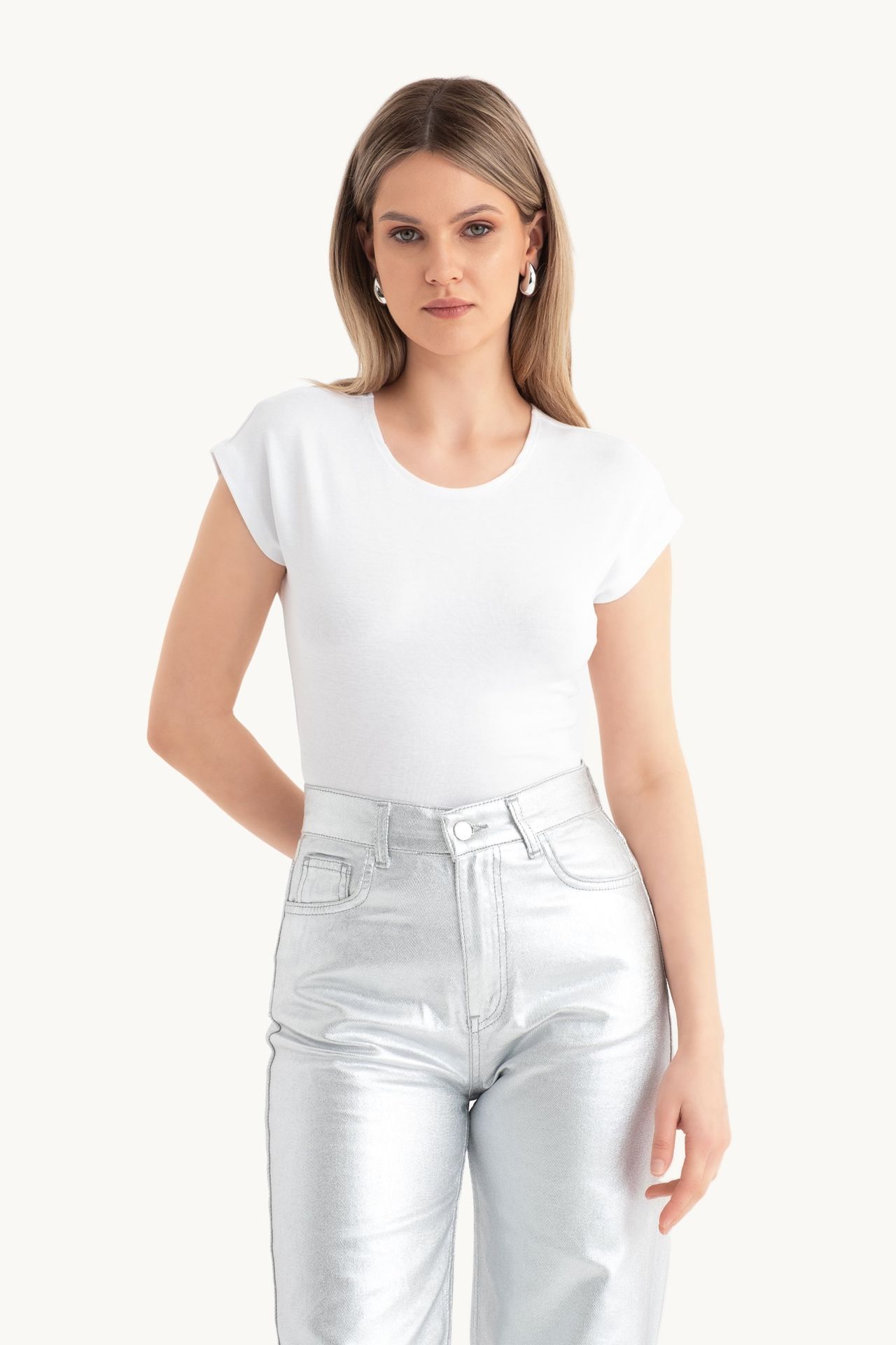 Crew Neck Cropped T-shirt