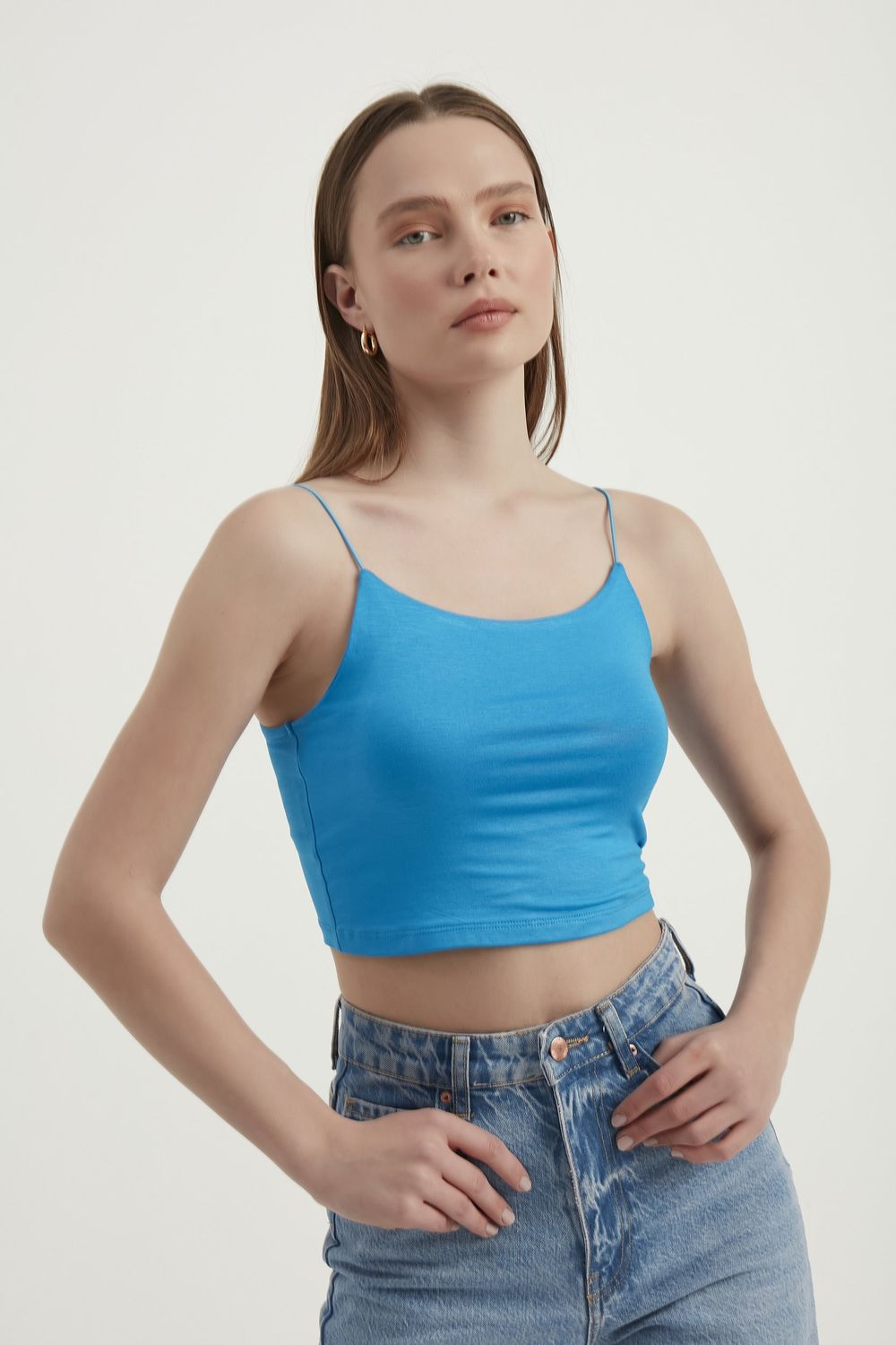 Spaghetti Strap Basic Cropped Cami Top 2