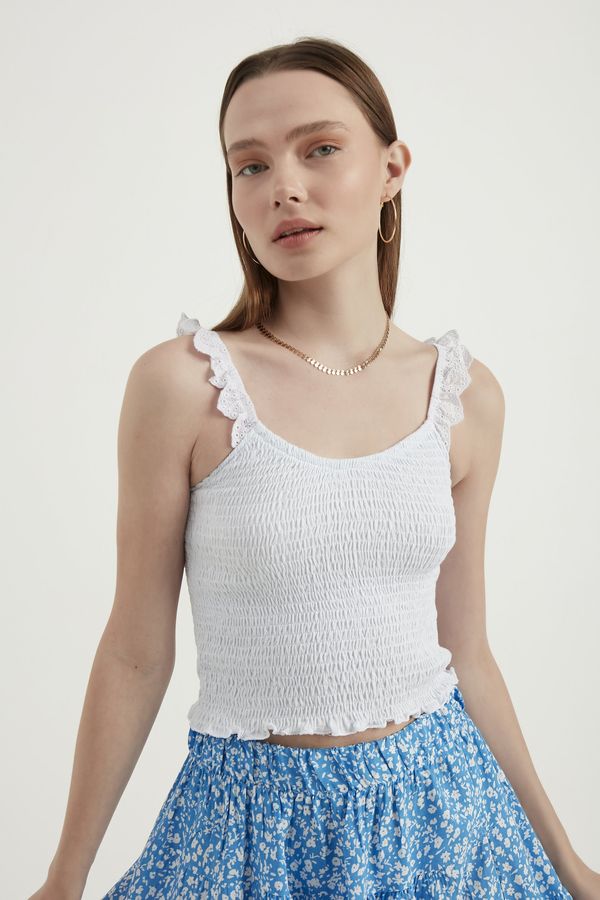 V Yaka Fermuarlı Crop Top 1