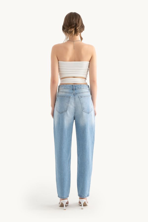 Straplez Kesik Detaylı Bandeau Üst 4