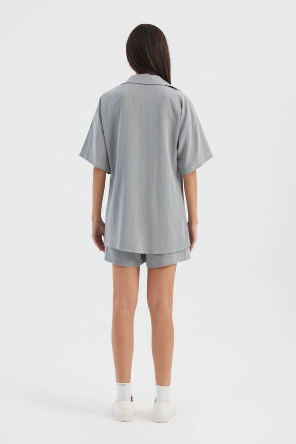 Casual Solid Buttoned Shirt 4