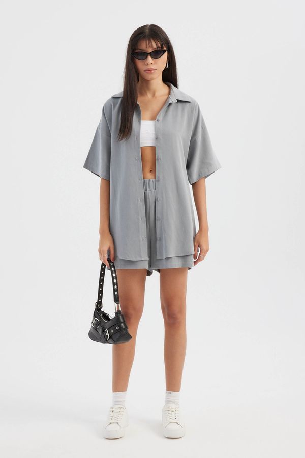 Casual Solid Buttoned Shirt 1