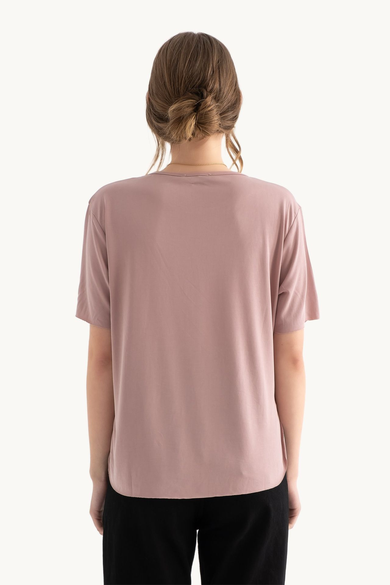 Round Neck Relaxed T-shirt