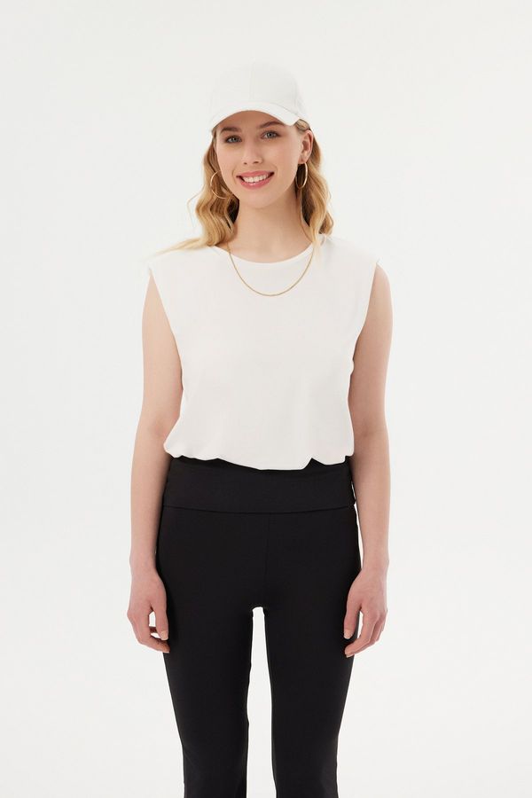 Yuvarlak Yakalı Ham Kenar Kolsuz Tank Top 2