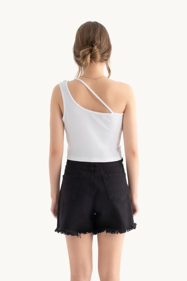 One Shoulder Sleeveless Basic Crop Top 2