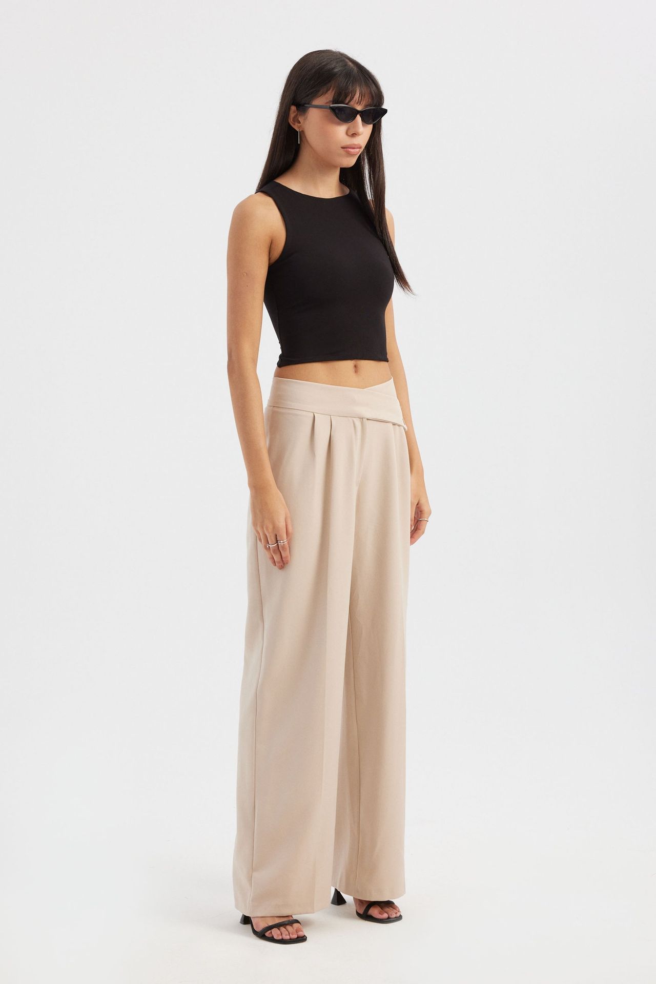 Round Neck Basic Tank Top
