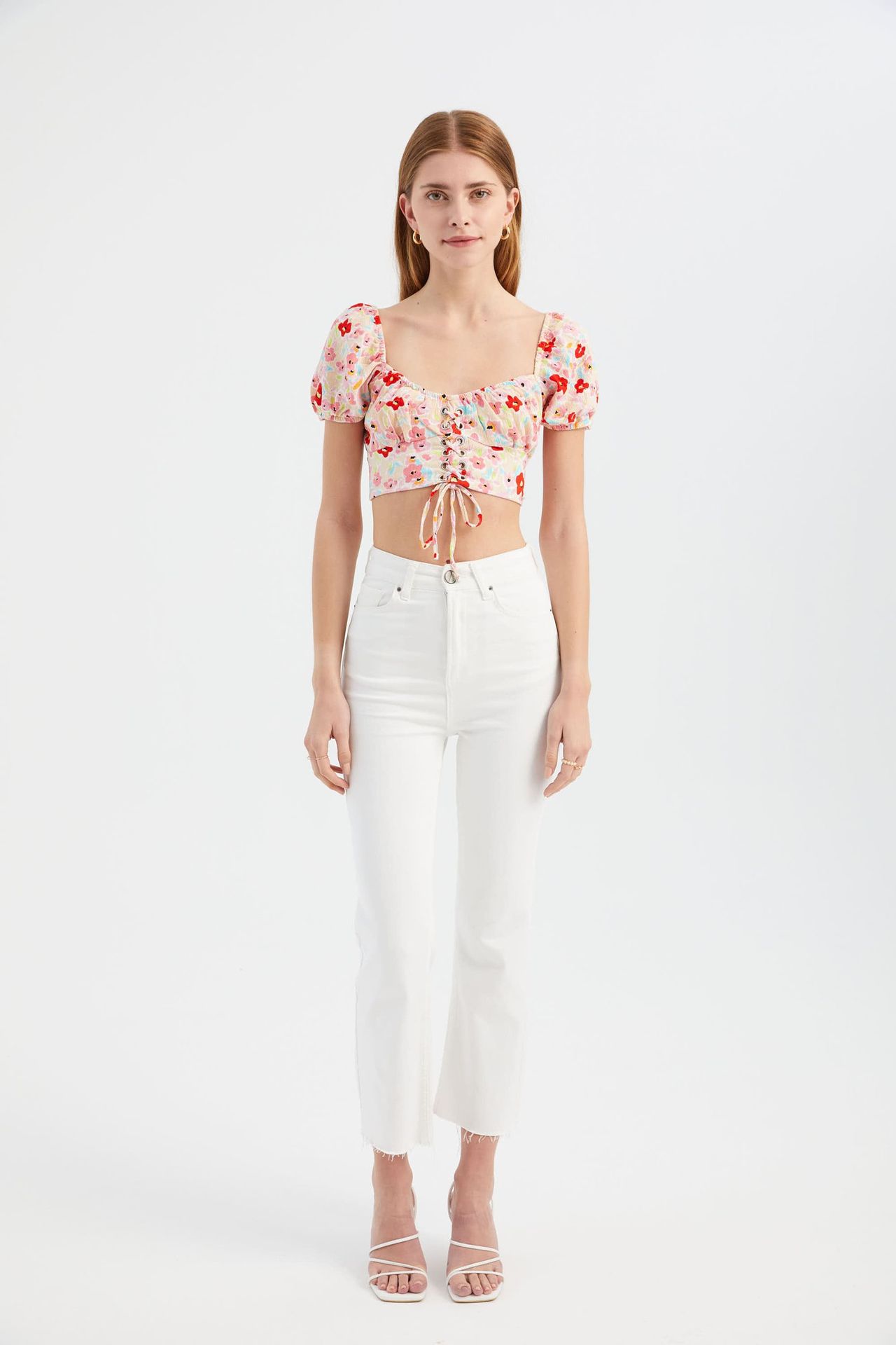 Floral Sweetheart Neck Crop Top with a Puff Sleeve