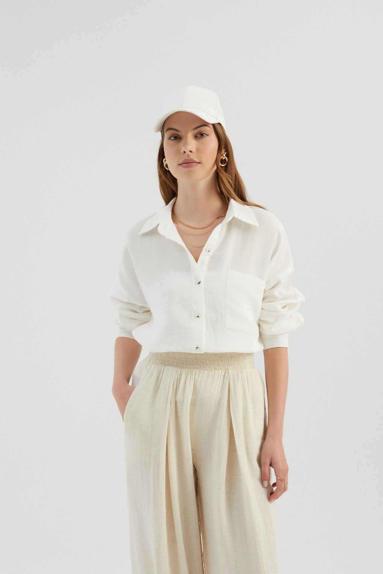 Loose Shirt with a Pocket Detail