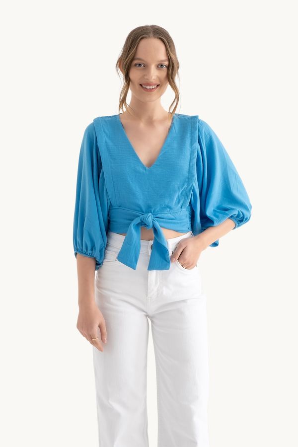 V Yaka Bağcıklı Bol Kesim Puf Kollu Oversize Gömlek 1