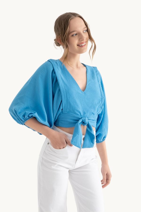 V Yaka Bağcıklı Bol Kesim Puf Kollu Oversize Gömlek 3