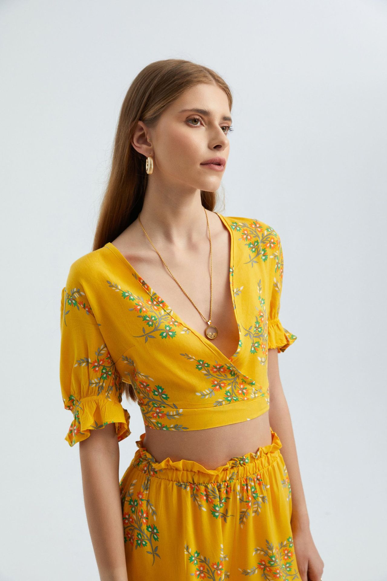 Floral Surplice Neck Short Sleeve Crop Top