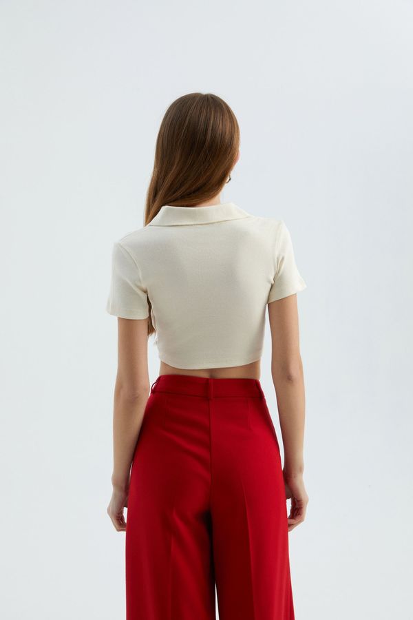 V Yakalı Polo Crop Top 5