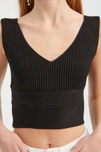 black-image-4