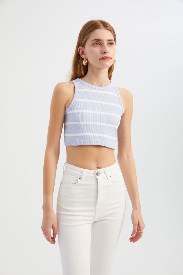 Çizgili Bisiklet Yaka Crop Top 1