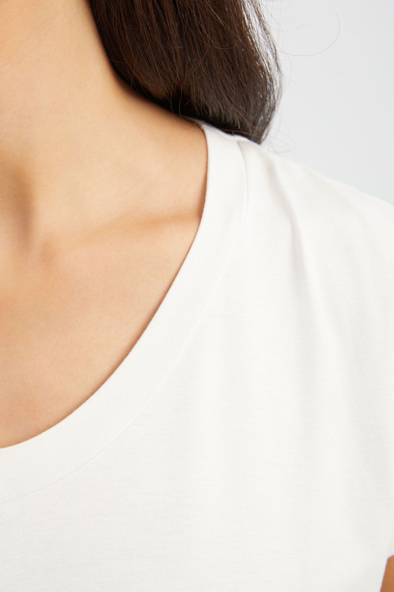 Scoop Neck Relaxed T-shirt