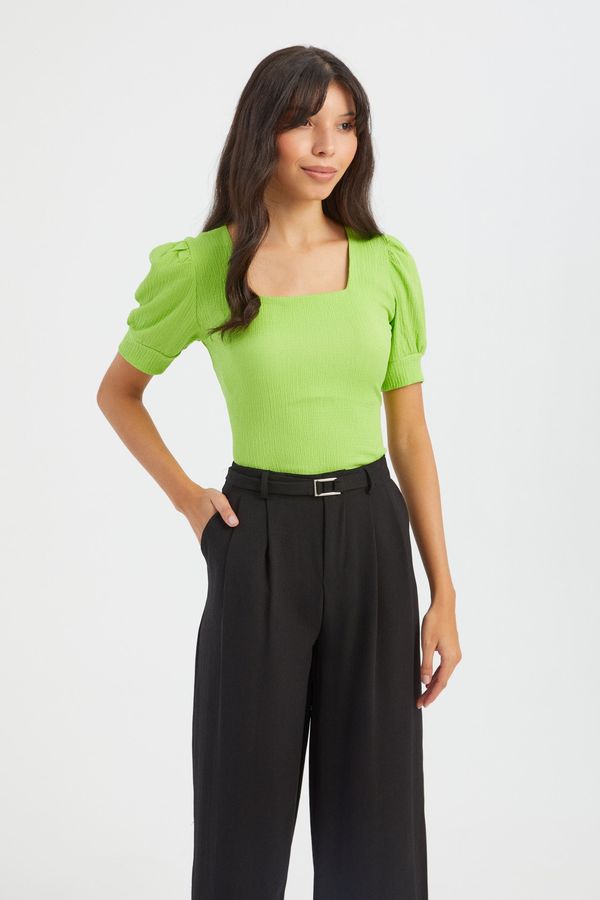 Square Neck Balloon Sleeves Top 3