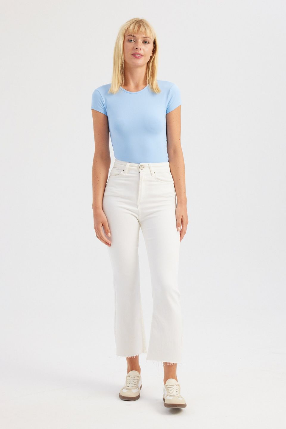 Round Neck Cross Back Short Sleeve Crop Top