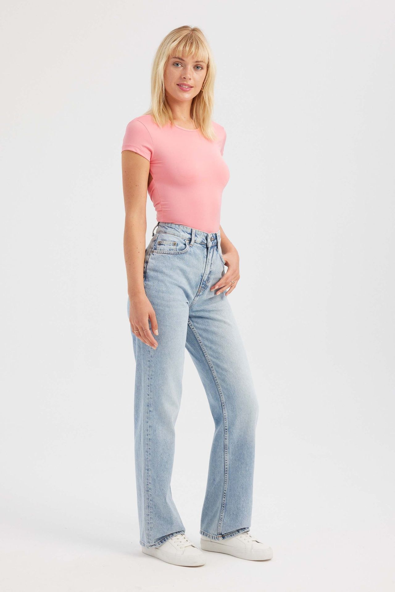 Round Neck Cross Back Short Sleeve Crop Top