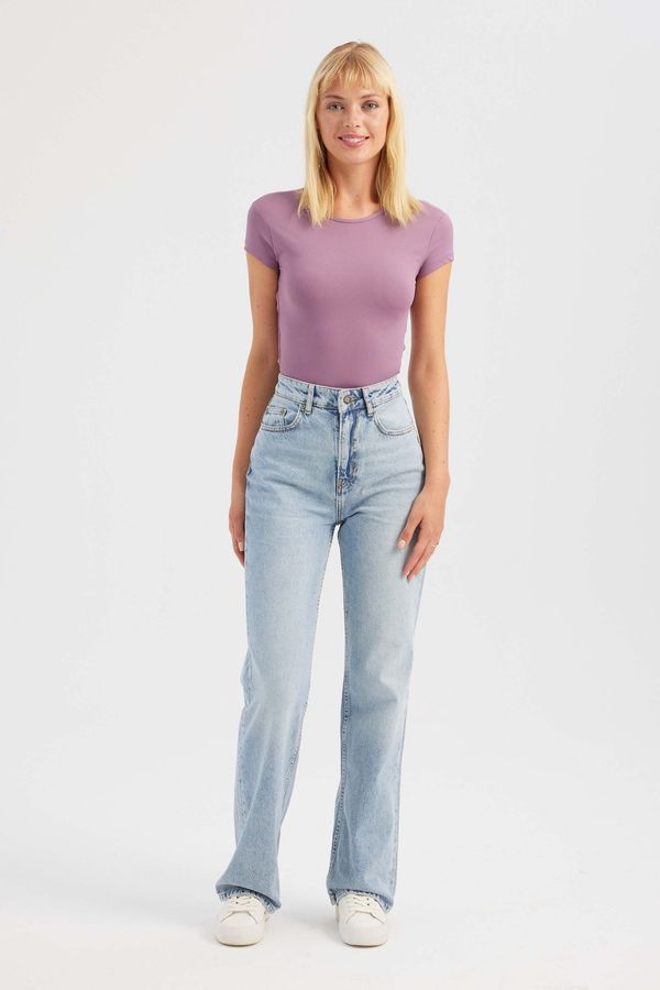 Yuvarlak Yaka Çapraz Arka Kısa Kollu Crop Top 2