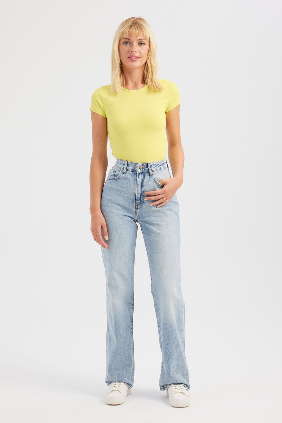 Round Neck Cross Back Short Sleeve Crop Top