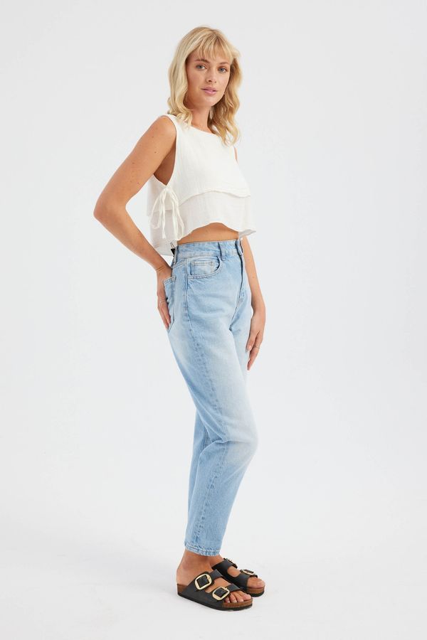 Yandan Bağlamalı Yuvarlak Yakalı Muslin Crop Top 3