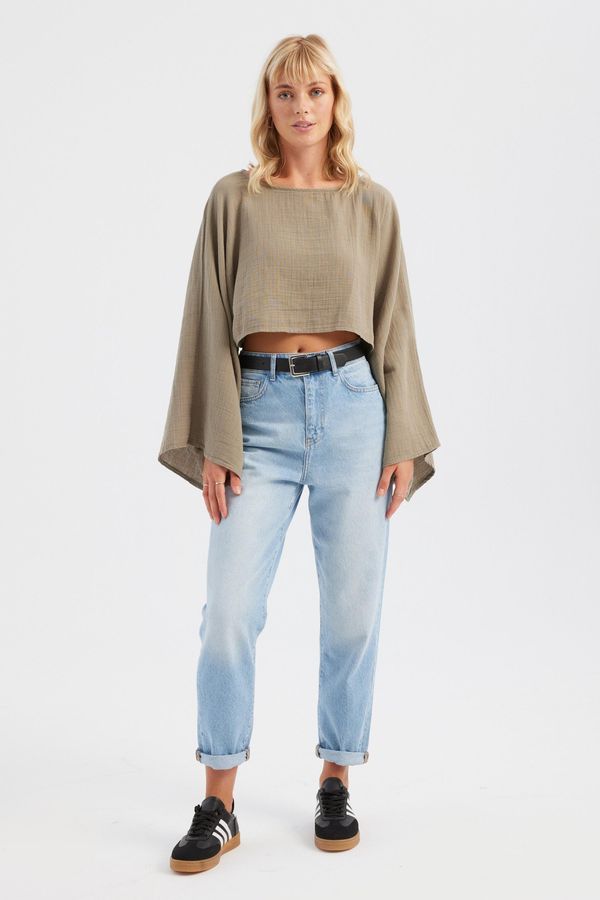 Boat Neck Muslin Flare Sleeve Cropped Blouse 1