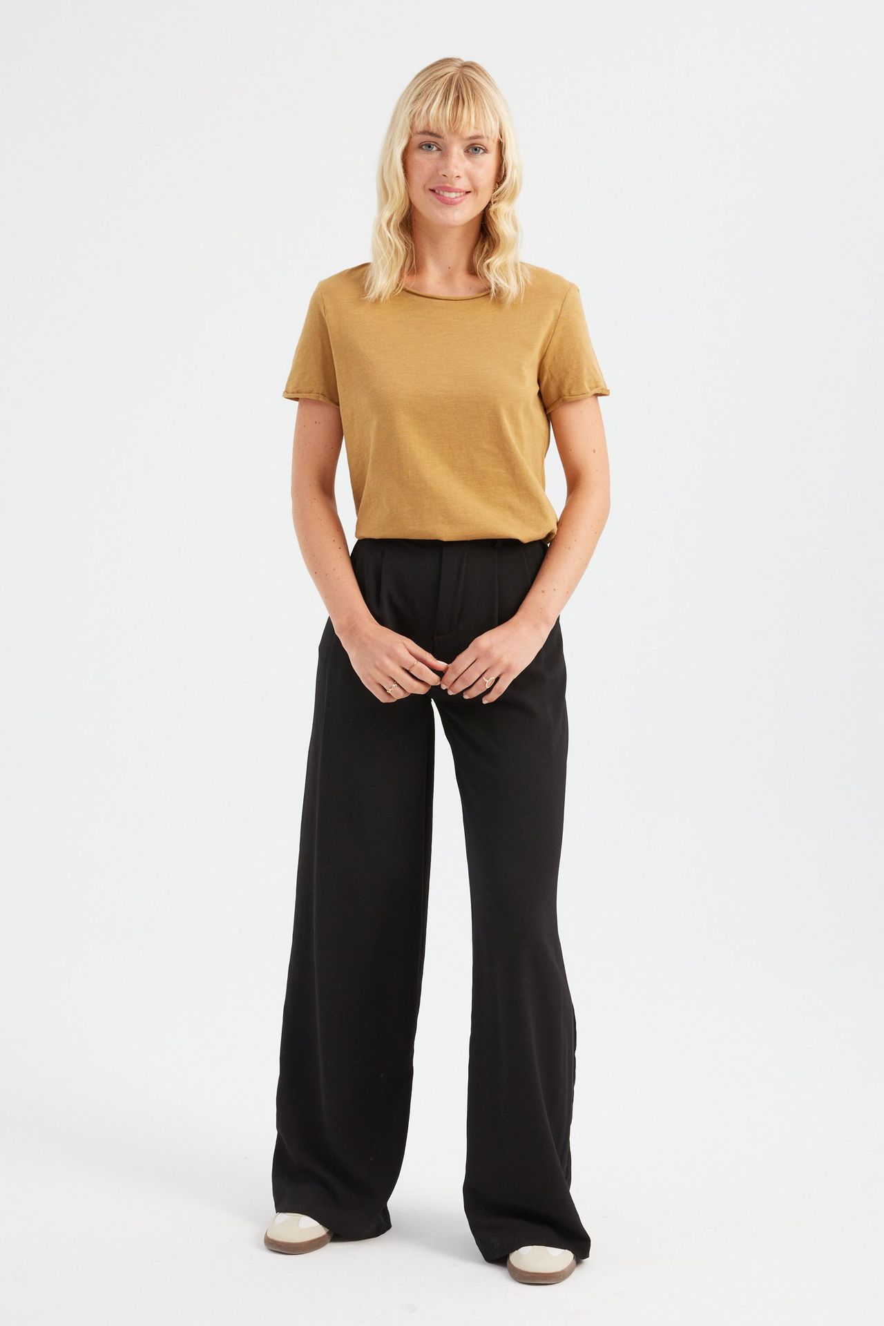 Round Neck Basic T-Shirt