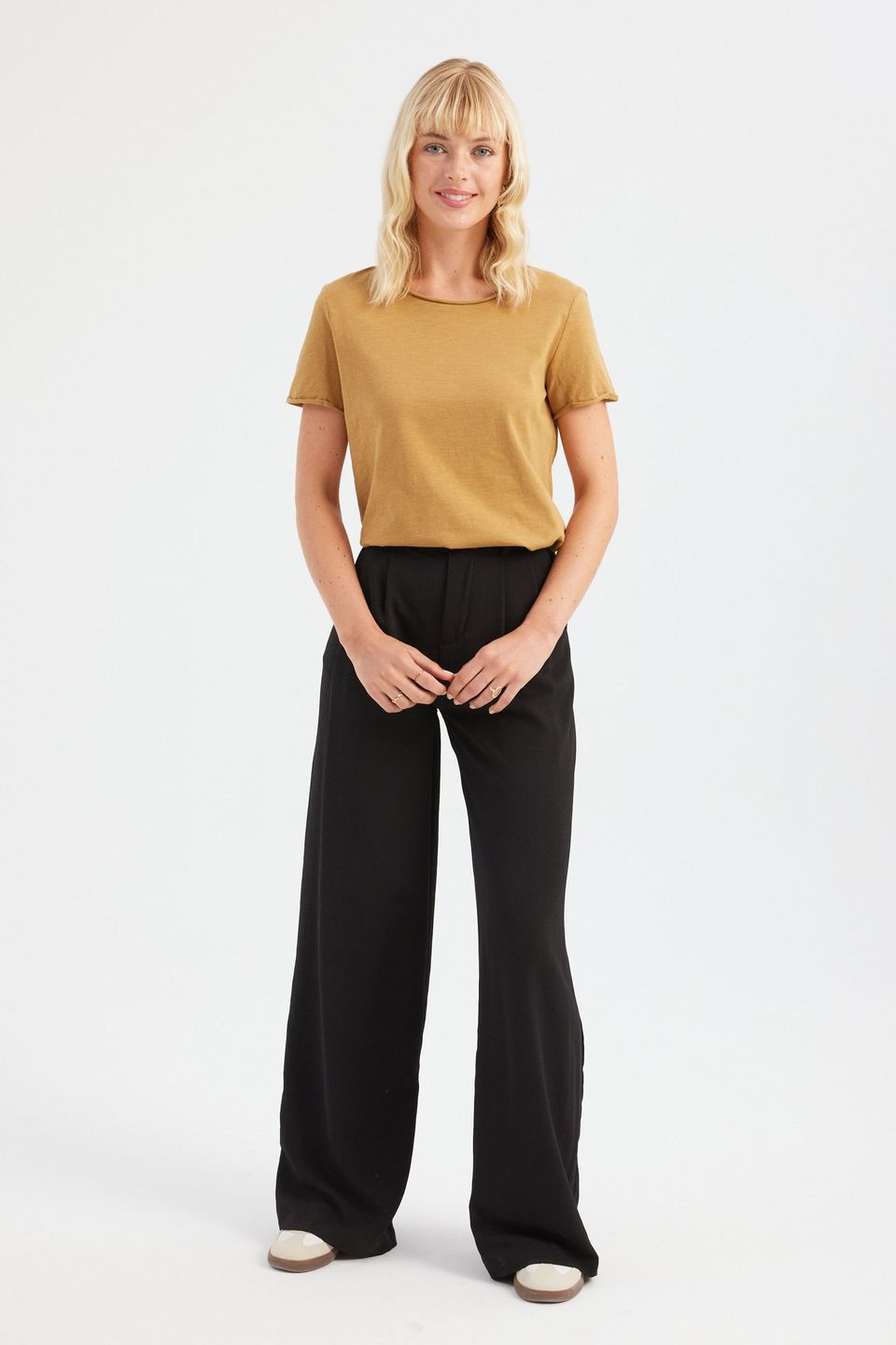 Round Neck Basic T-Shirt