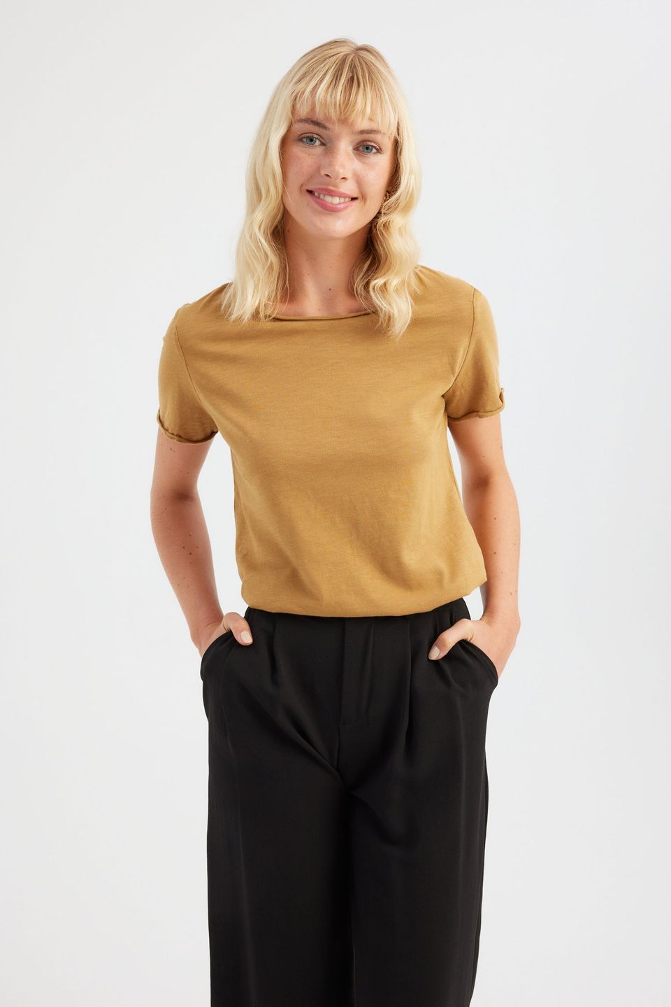 Round Neck Basic T-Shirt
