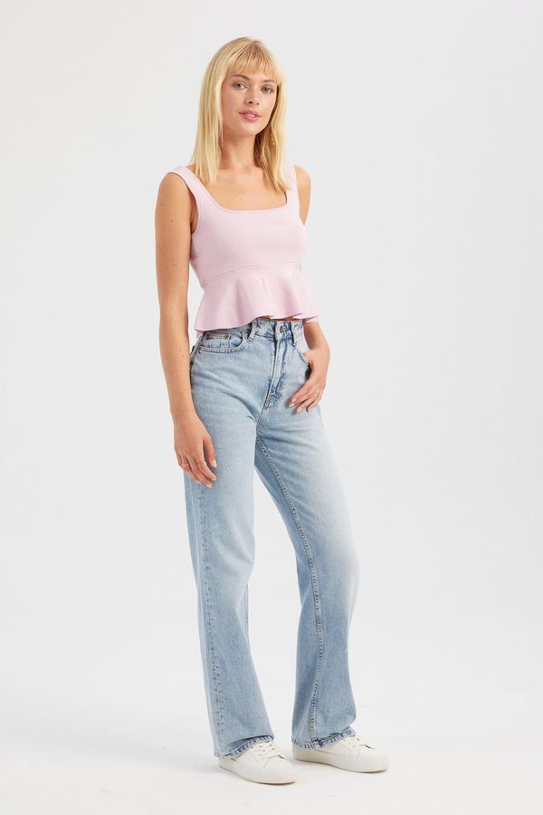 Square Neck Knitted Ruffled Top 2