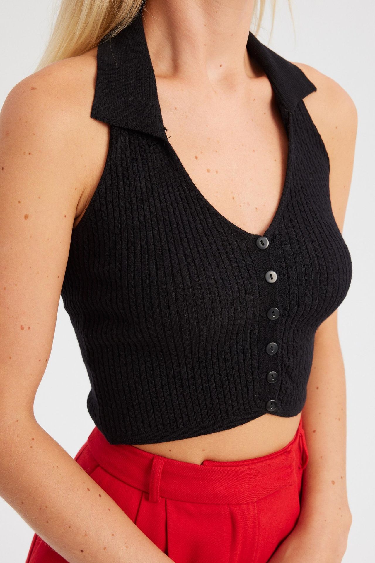 Collar Cable Knitted Crop Top with a Open Back